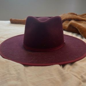 Maroon suede hat